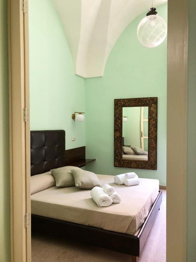 4 Balconi Liberty Apartments Lecce Buitenkant foto