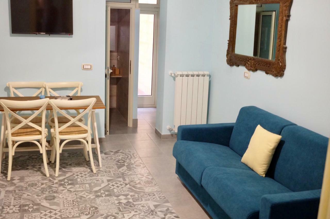 4 Balconi Liberty Apartments Lecce Buitenkant foto